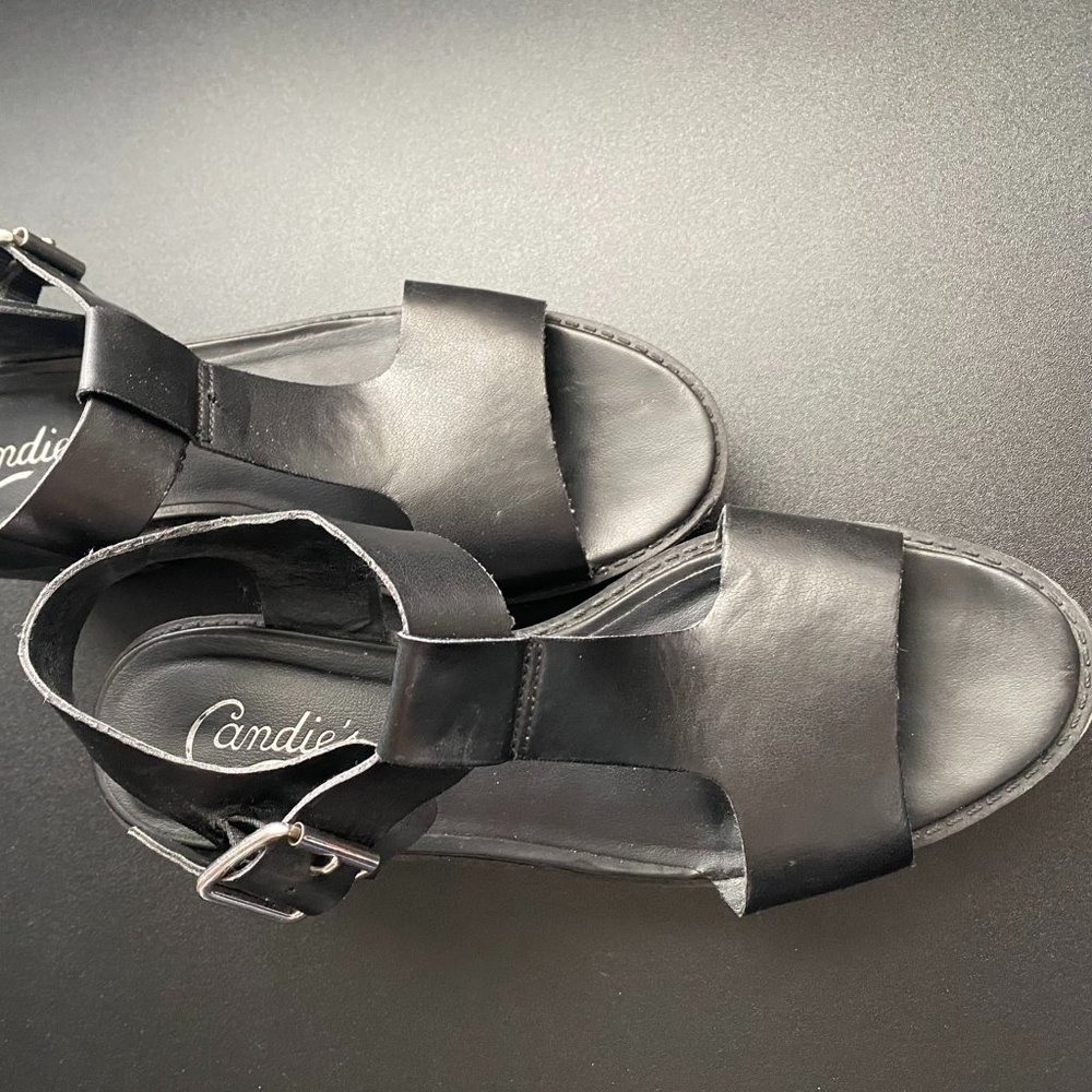 Candie's platform sandals